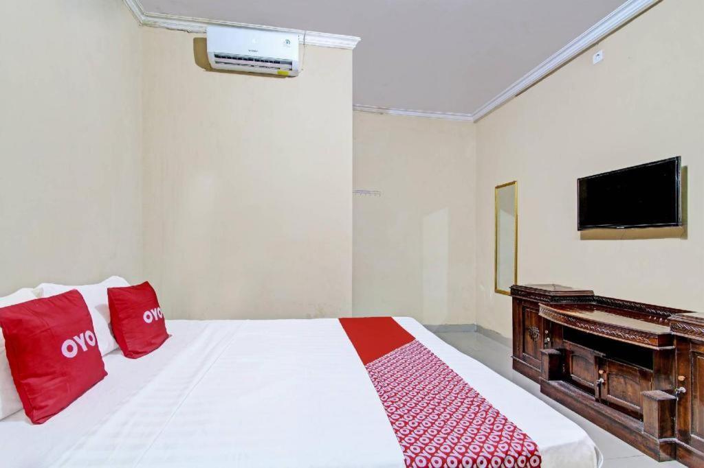 OYO 91353 Hotel Surya Andesa Klaten Bagian luar foto